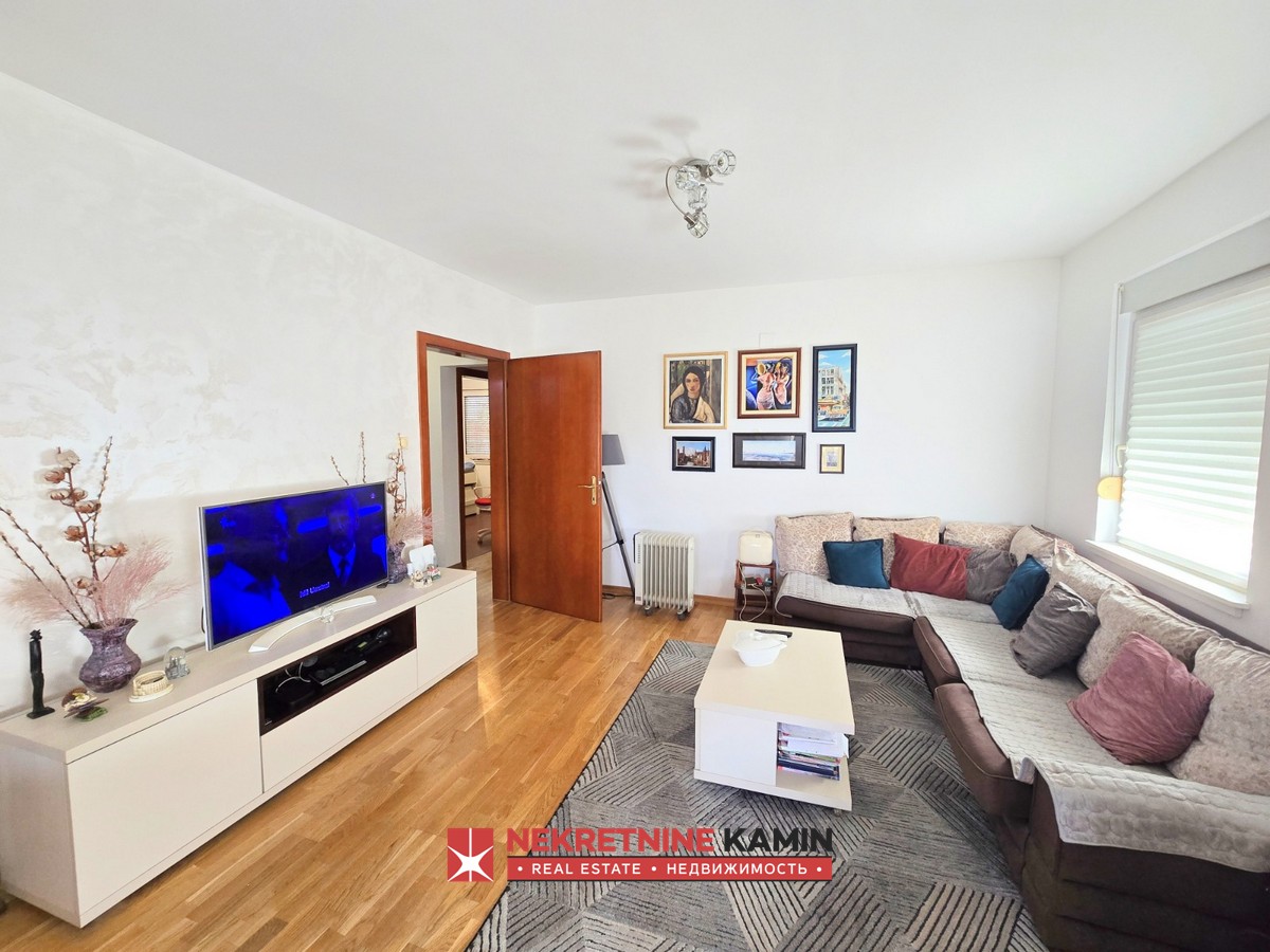 Three-Bedroom 91 m² Apartment with Two Terraces, Maini, Budva